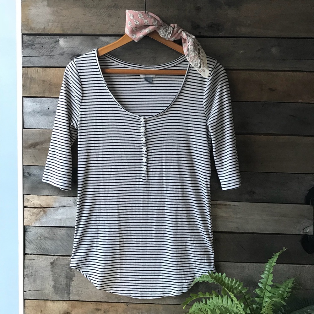 Striped scoop neck shirt